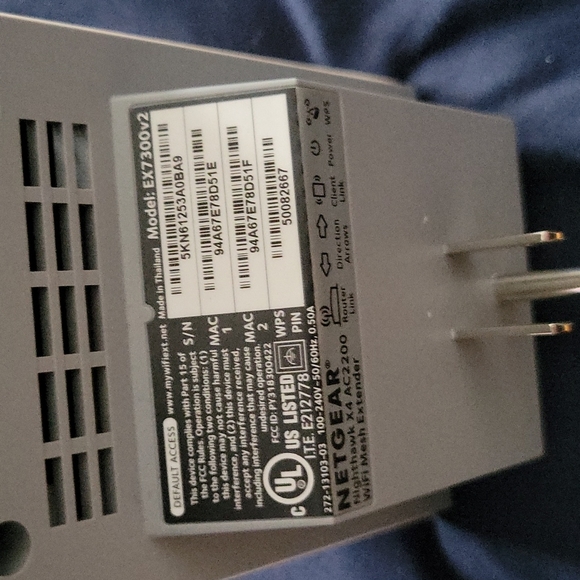 Netgear - nighthawk wifi extender - model EX7300v2 - Picture 3 of 3